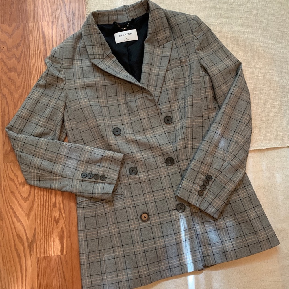 Aritzia Samuel Blazer in size 2